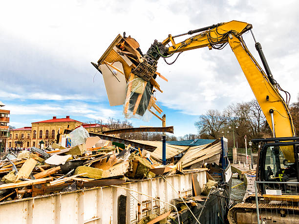 Best Junk Hauling Services  in Cape Carteret, NC